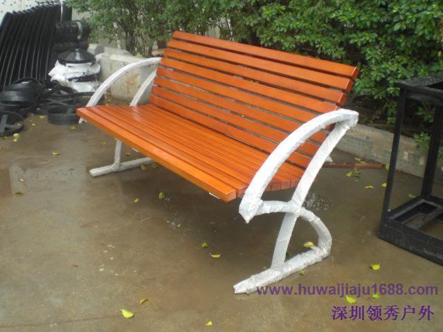 常规铸铝塑木户外休闲椅.jpg